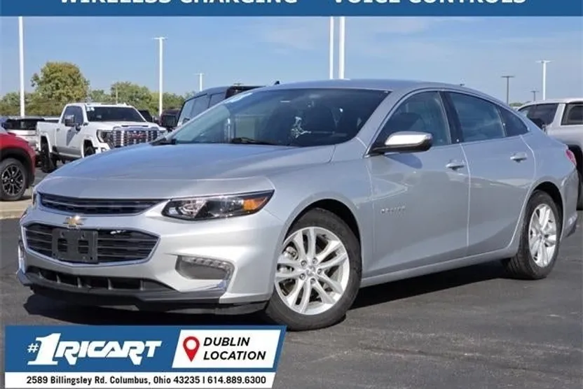 2018 Chevrolet Malibu 1LT photo 1