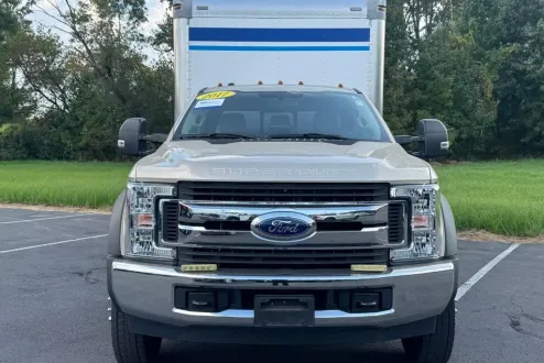 2017 Ford F-450 photo 2