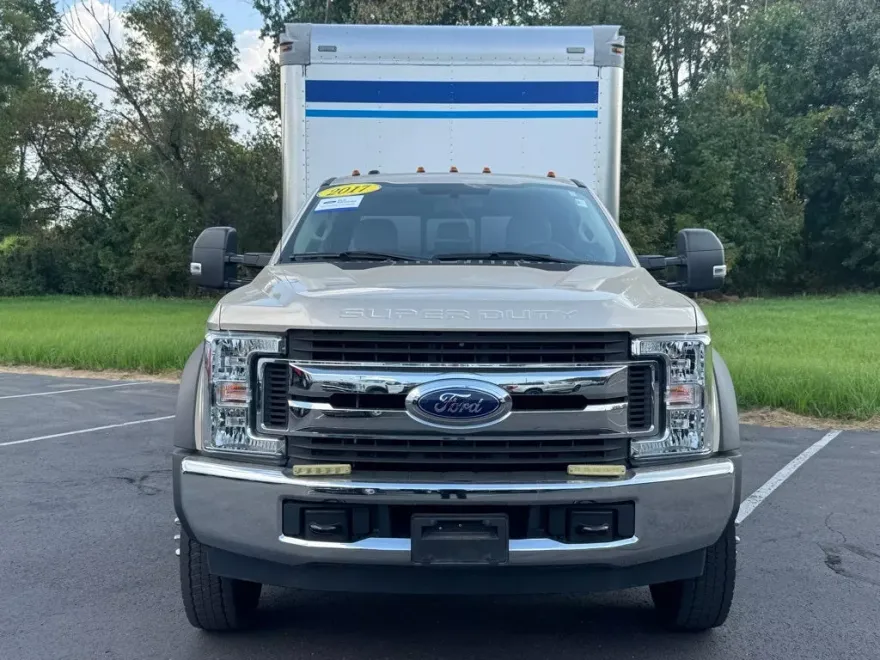2017 Ford F-450 photo 2