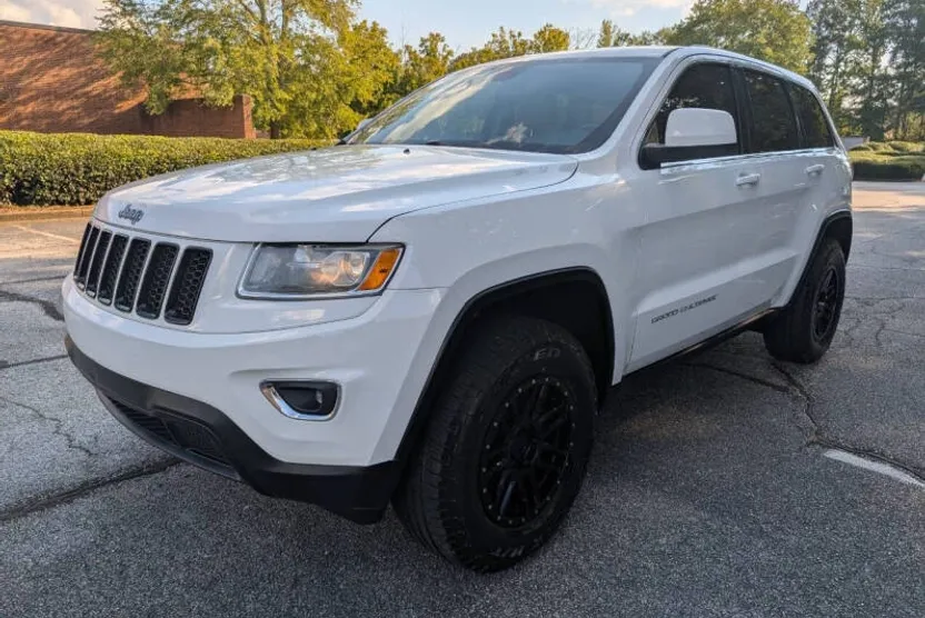 2016 Jeep Grand Cherokee Laredo photo 1