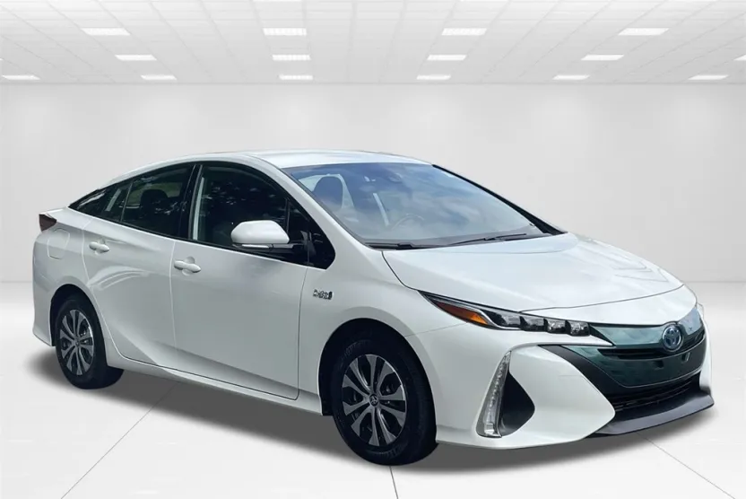 2020 Toyota Prius Prime photo 1