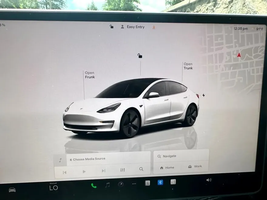 2023 Tesla Model 3 Long Range photo 2