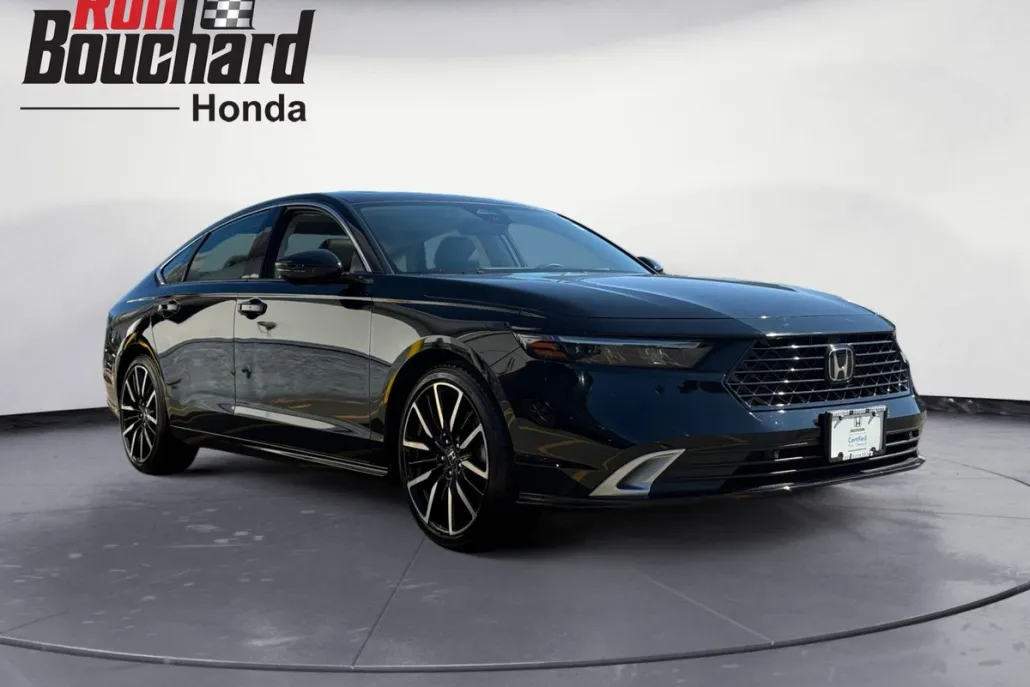 2024 Honda Accord Hybrid Touring photo 1