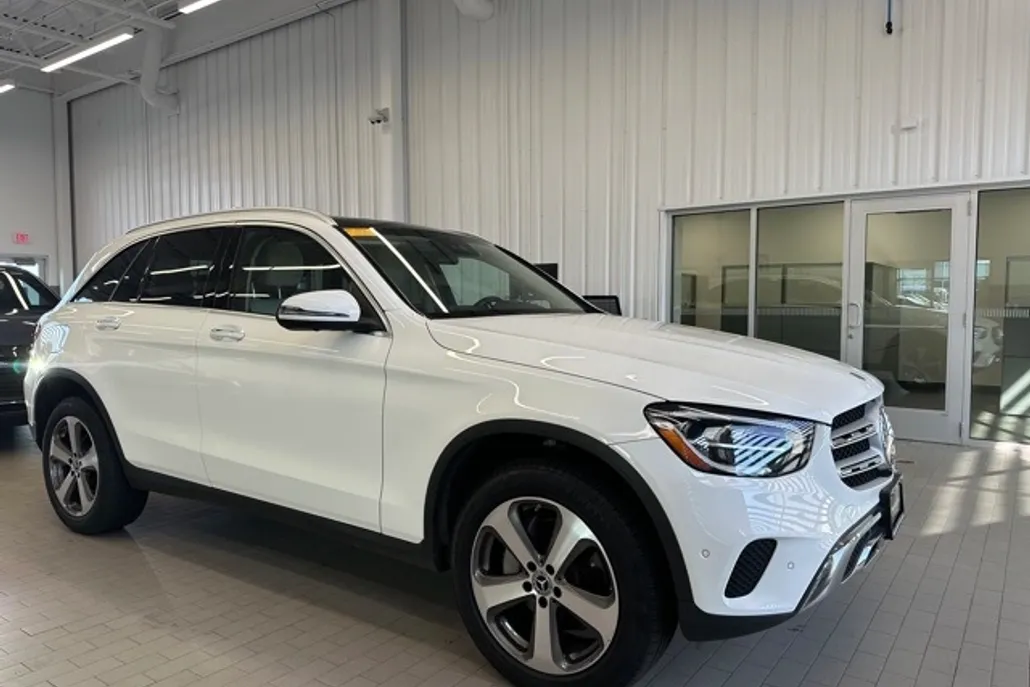 2022 Mercedes Benz GLC 300 4MATIC photo 1