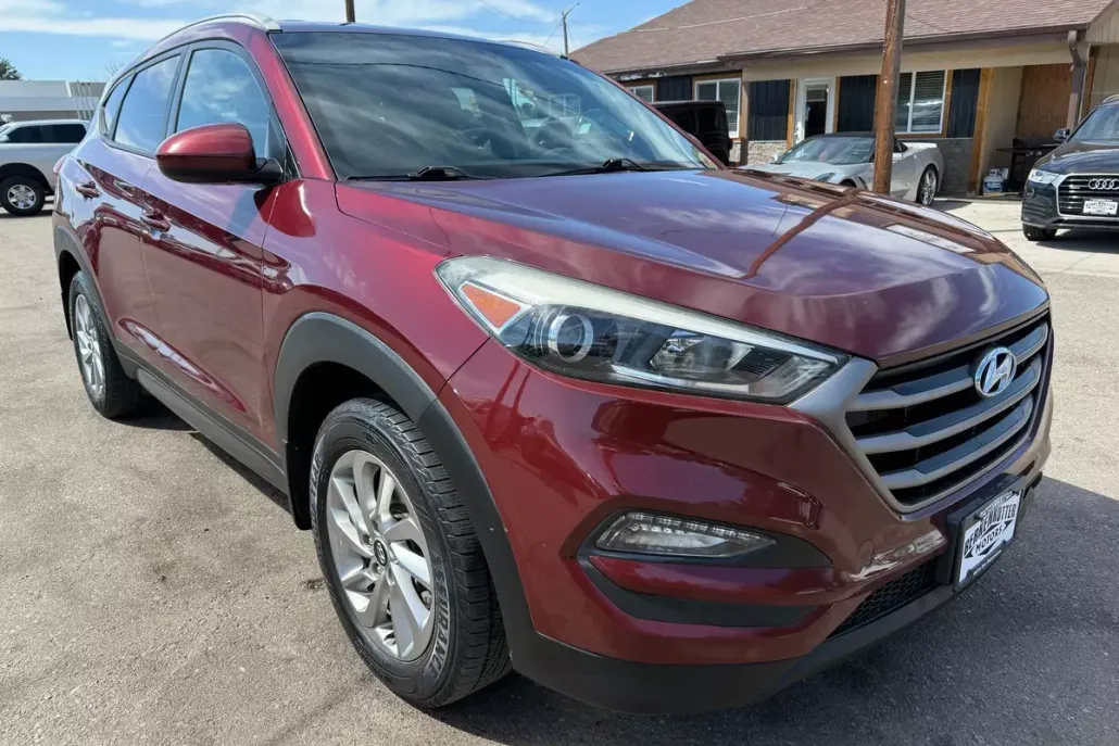 2016 Hyundai Tucson SE photo 1