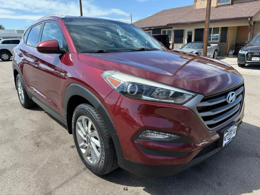 2016 Hyundai Tucson SE photo 1