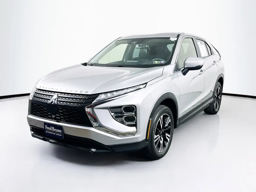 2023 Mitsubishi Eclipse Cross SE photo 1