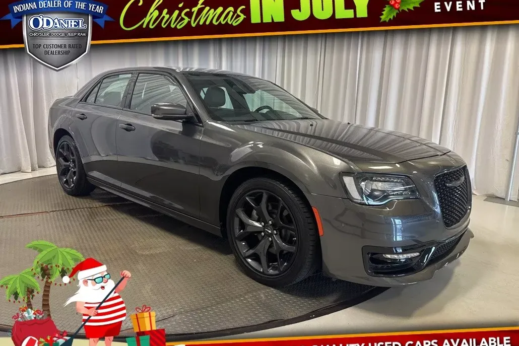 2022 Chrysler 300 S photo 1