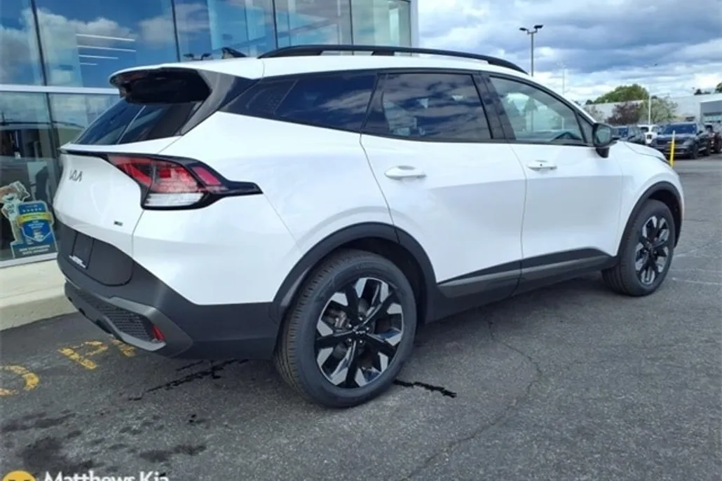 2023 Kia Sportage X-Line photo 1