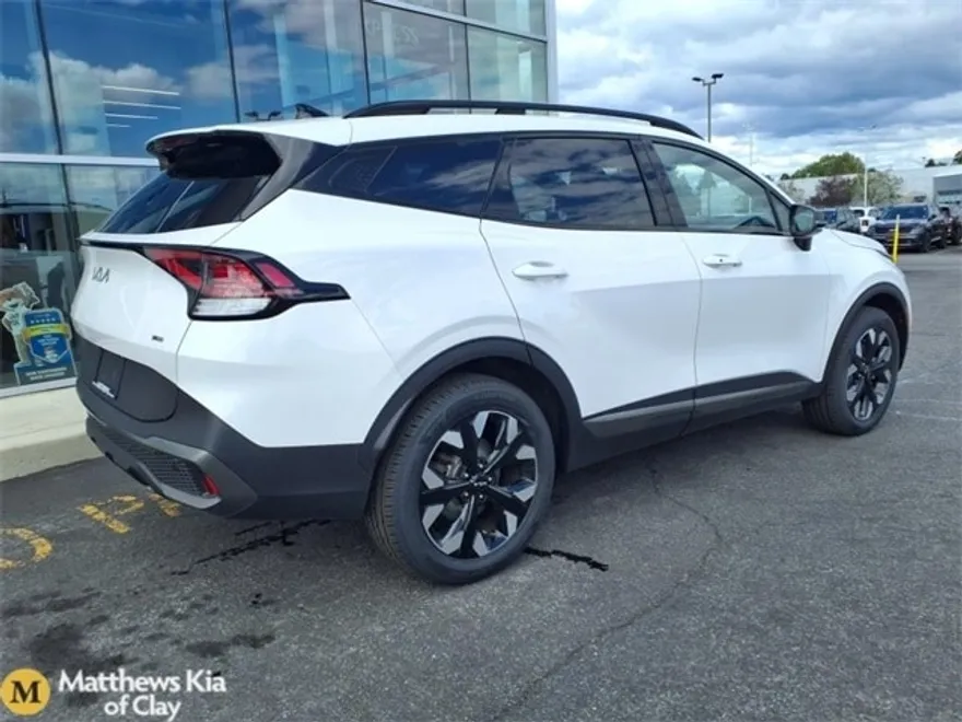 2023 Kia Sportage X-Line photo 1