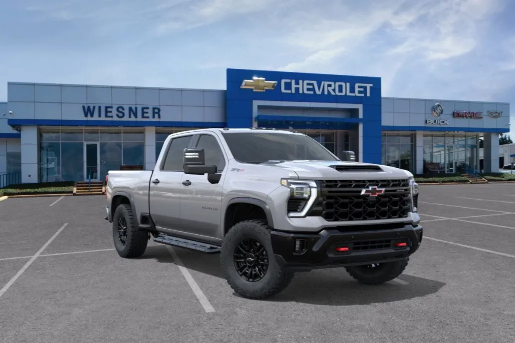 2025 Chevrolet Silverado 2500HD ZR2 photo 1