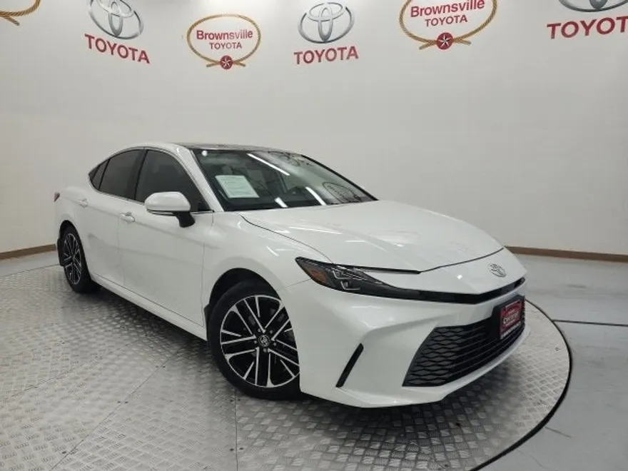 2025 Toyota Camry XLE photo 1