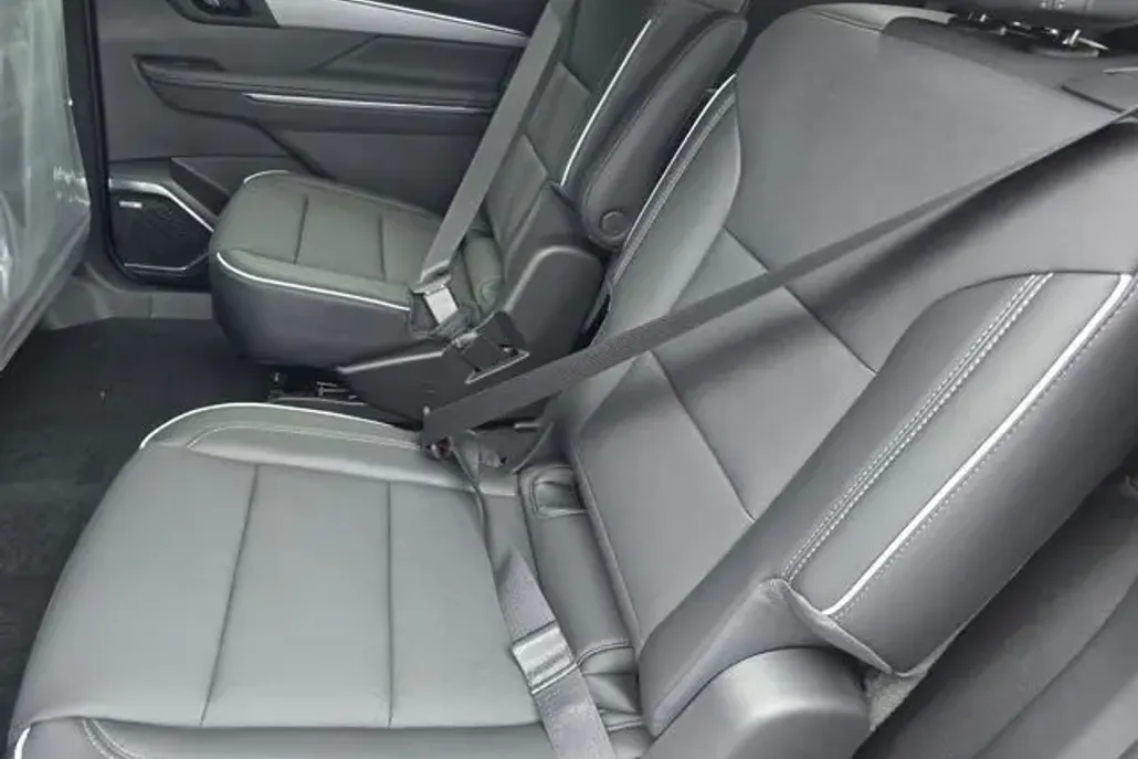2026 Buick Enclave Preferred photo 1