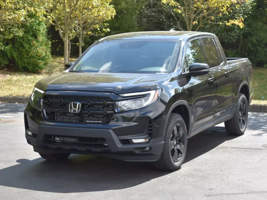 2025 Honda Ridgeline Black Edition photo 1