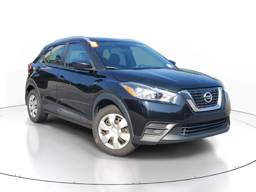 2018 Nissan Kicks S photo 1