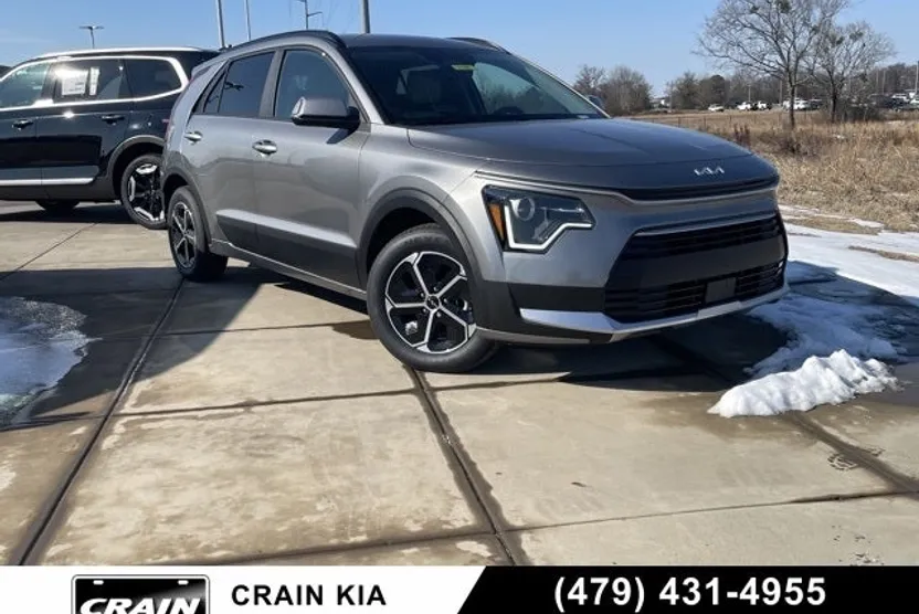 2025 Kia Niro EX photo 1