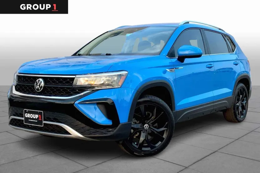 2022 Volkswagen Taos SE photo 1