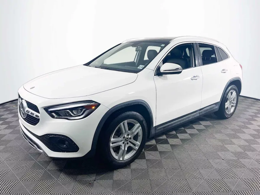 2021 Mercedes Benz GLA 250 4MATIC photo 1