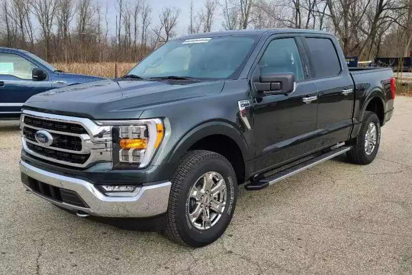 2021 Ford F-150 XLT photo 1