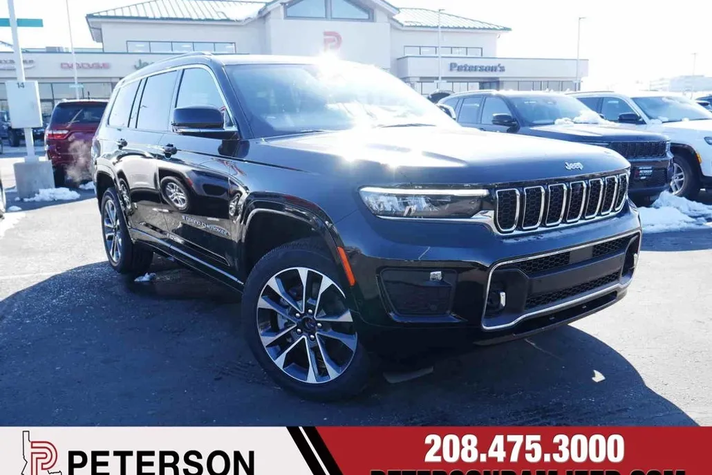 2025 Jeep Grand Cherokee Overland photo 1