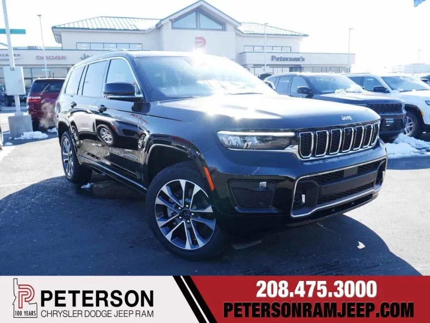 2025 Jeep Grand Cherokee Overland photo 1