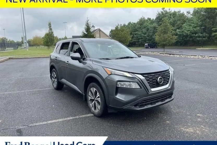 2021 Nissan Rogue SV photo 1