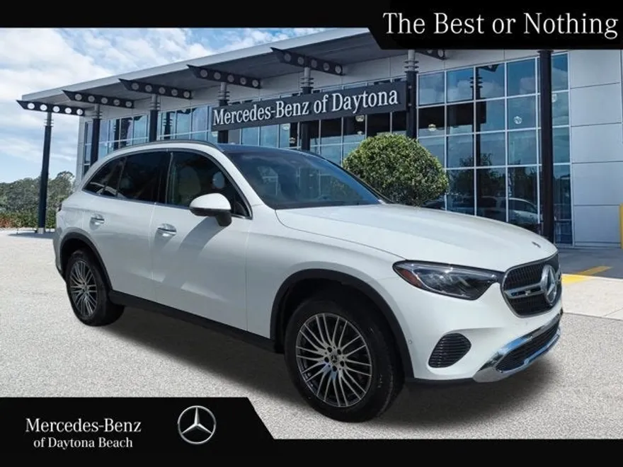 2026 Mercedes Benz GLC 300 photo 1