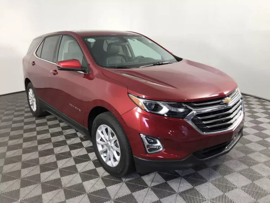 2018 Chevrolet Equinox LT photo 1