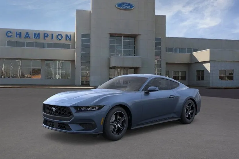 2025 Ford Mustang EcoBoost photo 1