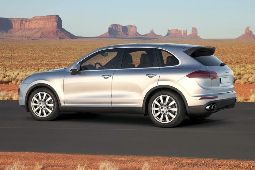2017 Porsche Cayenne S photo 1