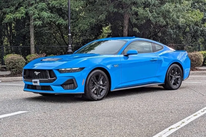 2025 Ford Mustang GT photo 1