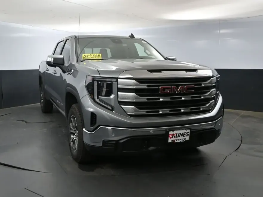 2025 Gmc Sierra 1500 SLE photo 4