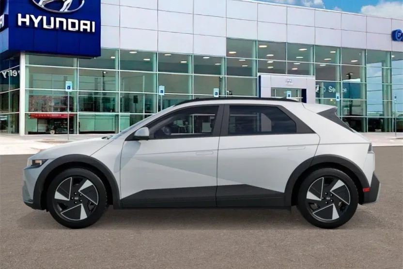 2025 Hyundai Ioniq 5 SEL photo 1
