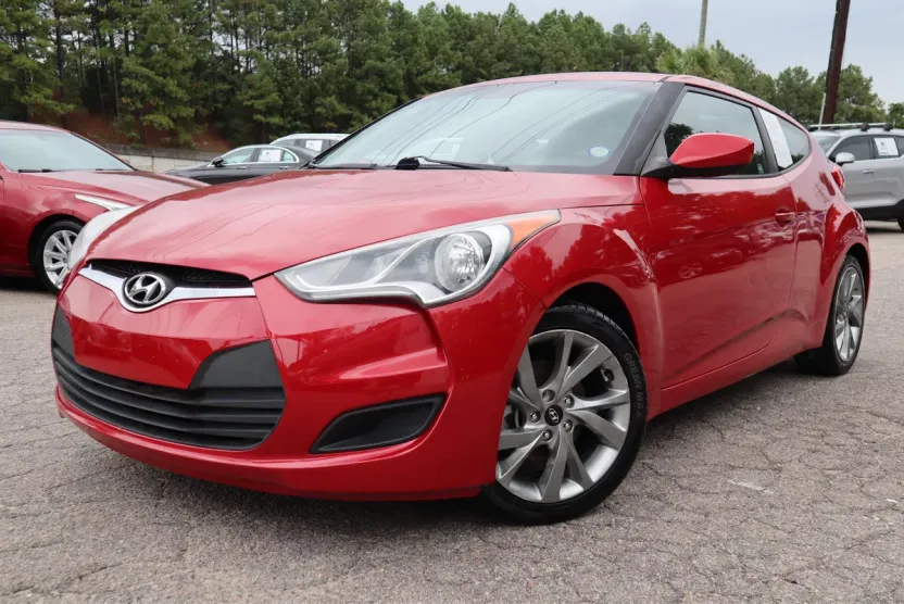 2016 Hyundai Veloster Base photo 1