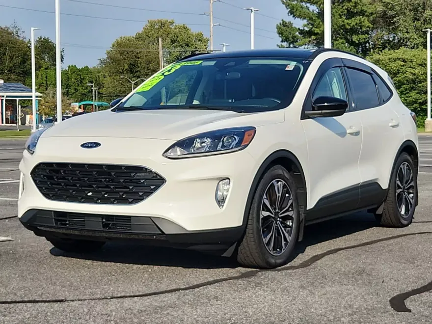 2022 Ford Escape SEL photo 1