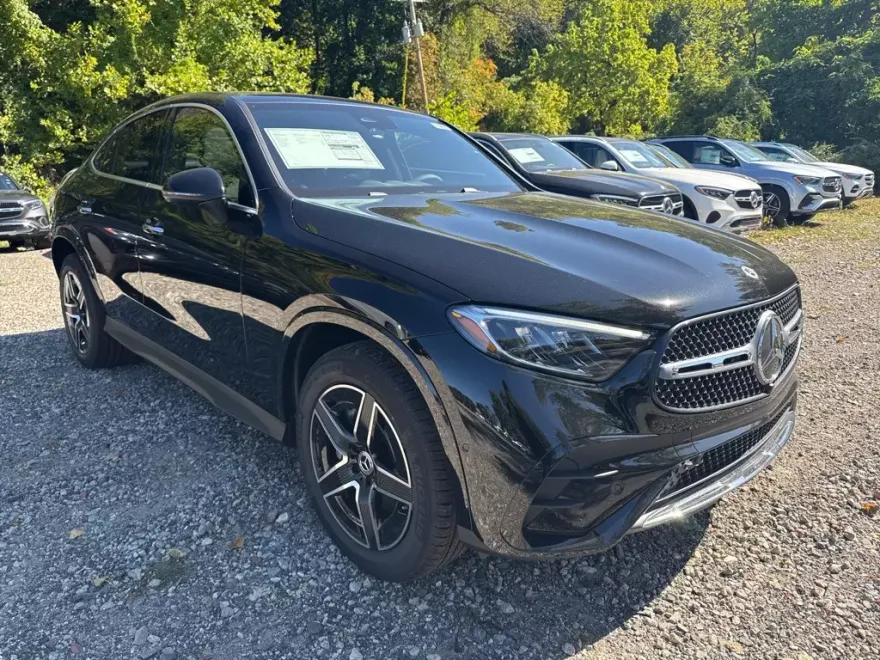 2026 Mercedes Benz GLC 300 4MATIC photo 1