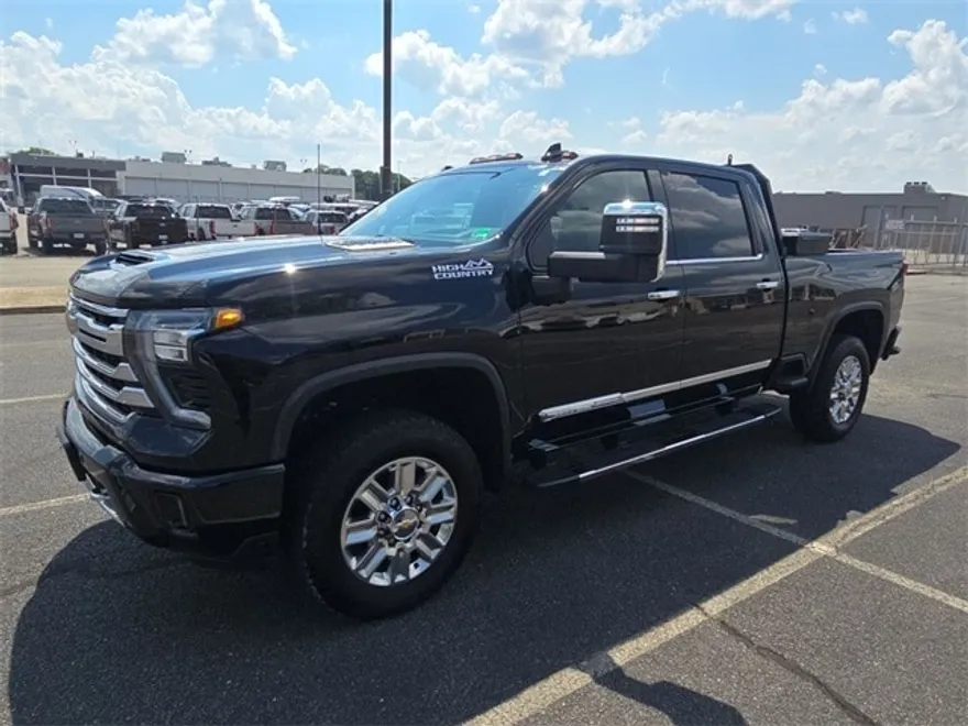 2024 Chevrolet Silverado 2500HD High Country photo 1