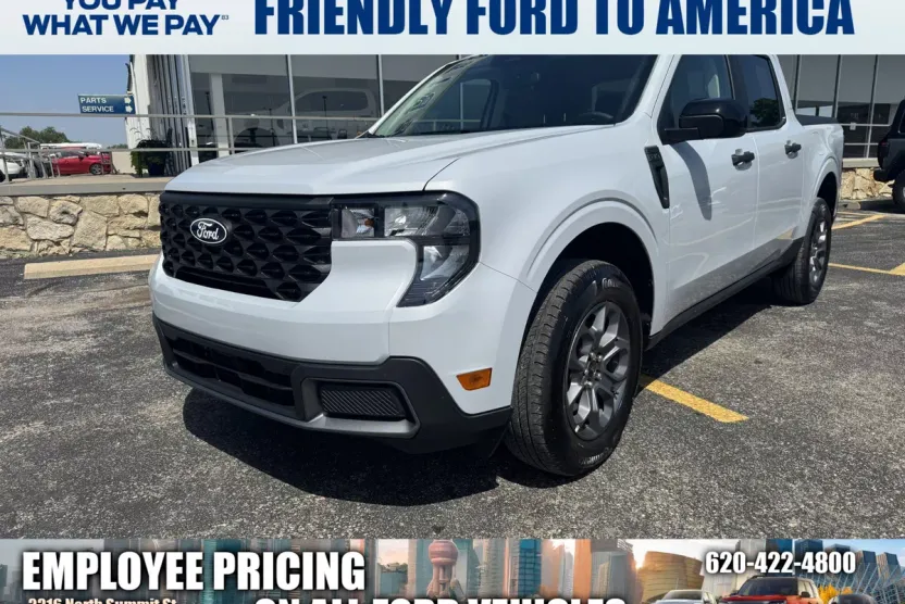 2025 Ford Maverick XLT photo 1