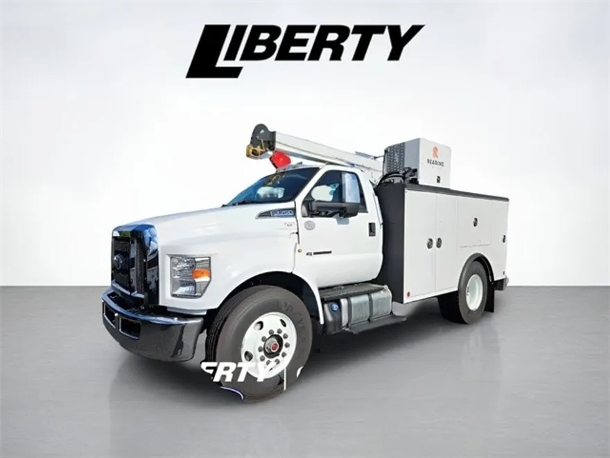 2026 Ford F-750 photo 1