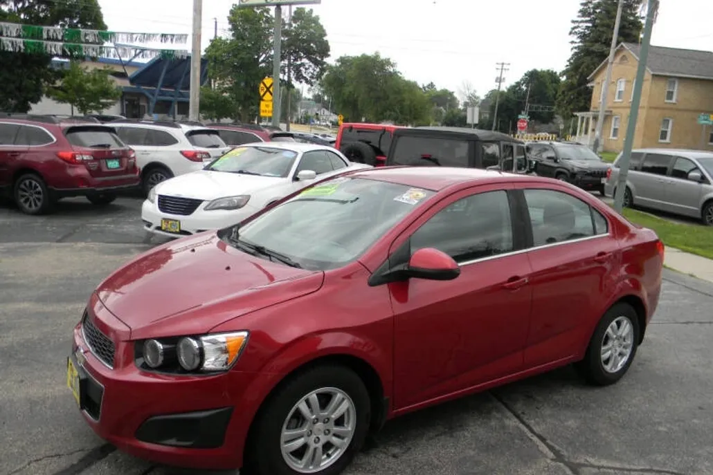 2013 Chevrolet Sonic LT photo 1