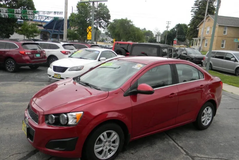 2013 Chevrolet Sonic LT photo 1