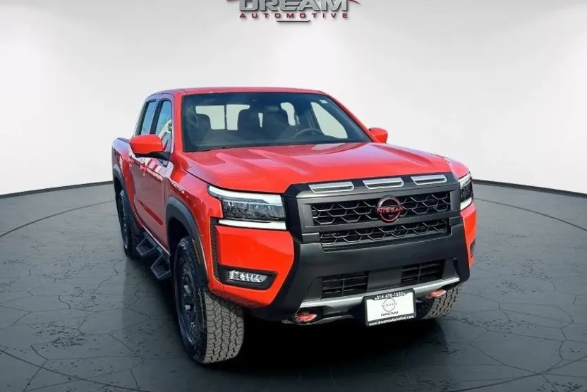 2025 Nissan Frontier Crew Cab PRO-4X photo 1