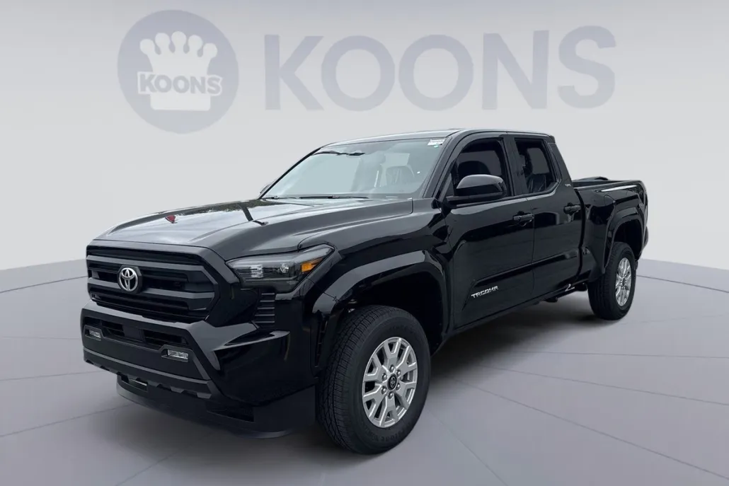 2025 Toyota Tacoma SR5 photo 1