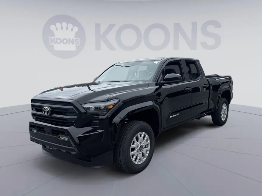 2025 Toyota Tacoma SR5 photo 1