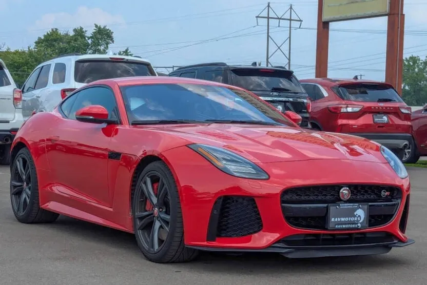 2020 Jaguar F-TYPE SVR photo 1
