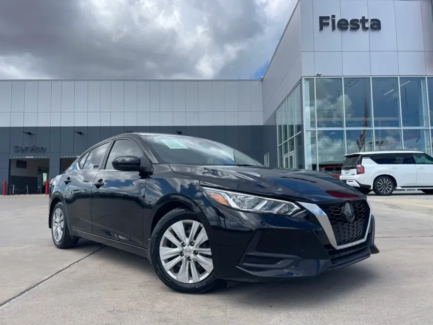 2022 Nissan Sentra S photo 1