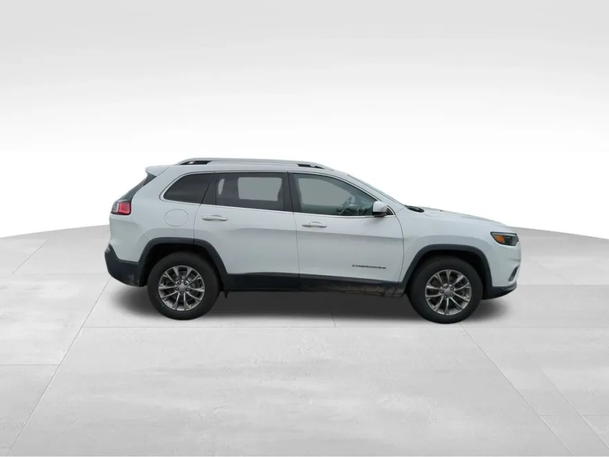 2019 Jeep Cherokee Latitude photo 1