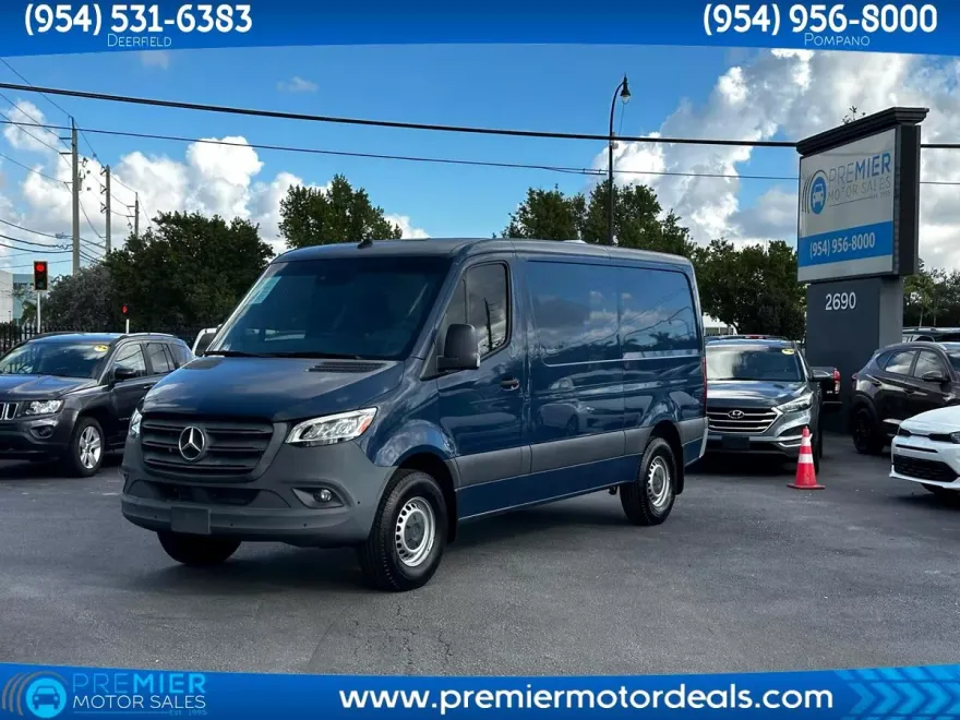 2022 Mercedes Benz Sprinter 2500 photo 1