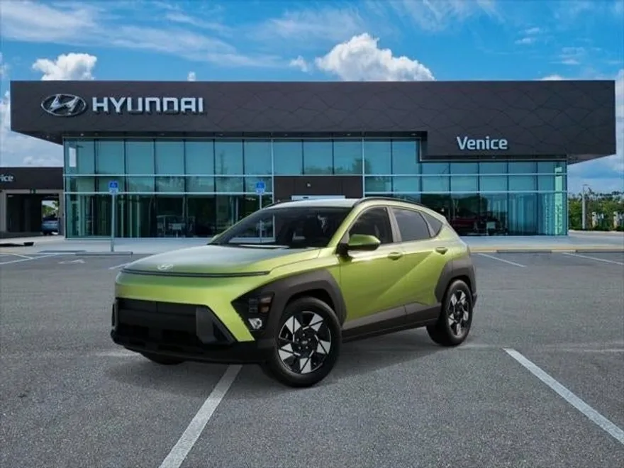 2025 Hyundai Kona SEL photo 1