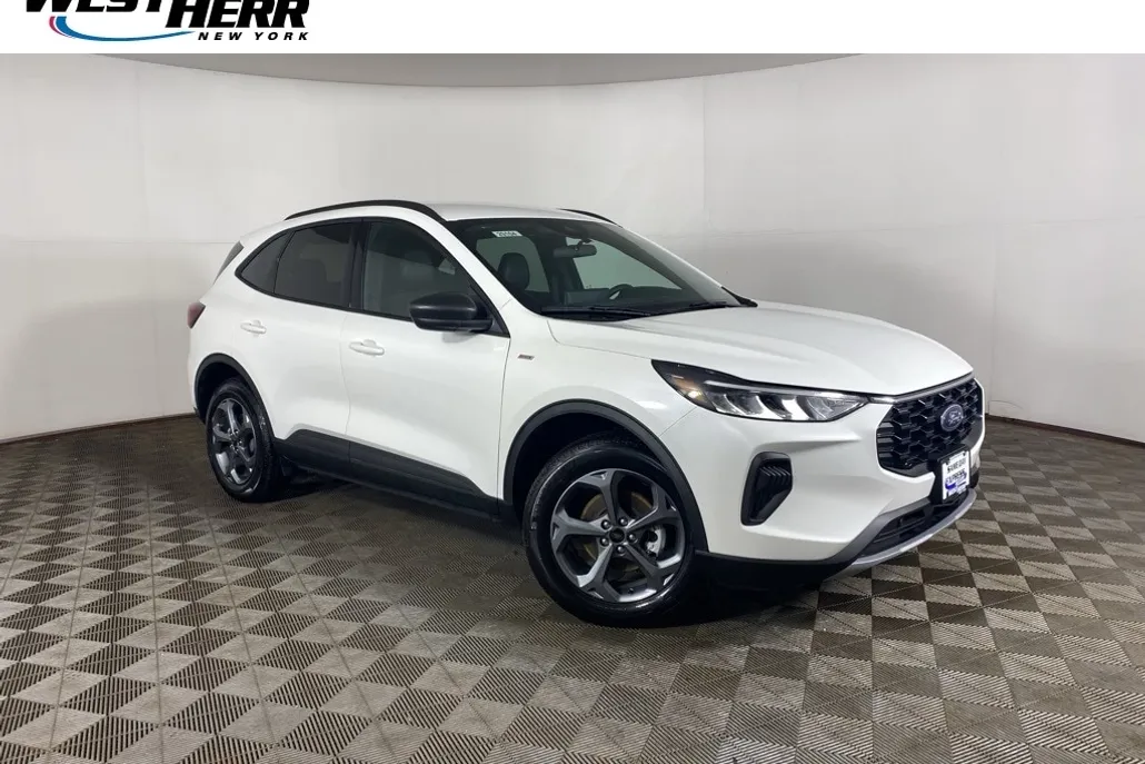 2025 Ford Escape ST-Line photo 1